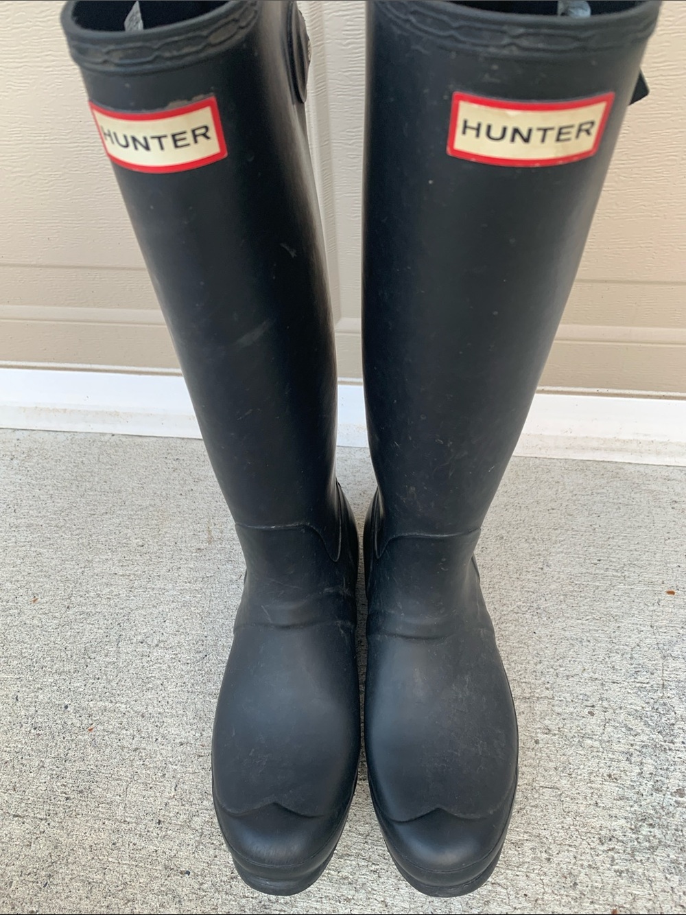 Hunter Black Tall Rubber Rain Boots with Red Logo Trim Womens 9 Eu 40